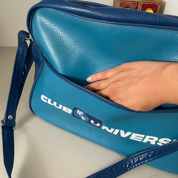 Vintage 1970’s Club Universe Travel Bag - Picture 2 of 6